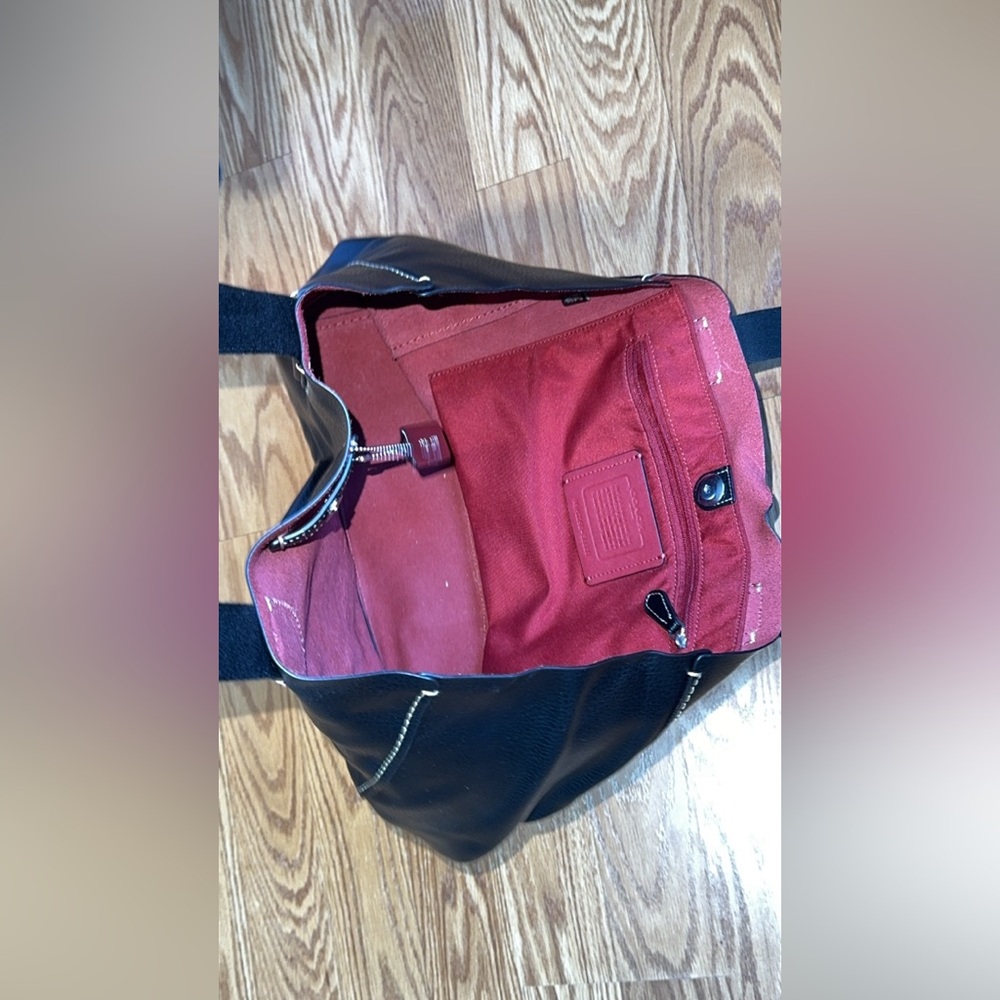 Coach Derby Tote - Picture 3 of 6